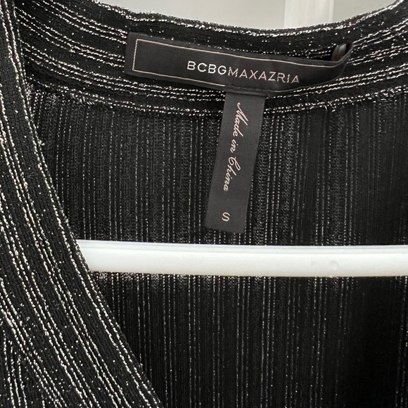 BCBG MAXAZRIA Silver on Black, Metallic lightweight knit Short Wrap Dress - Picture 7 of 14